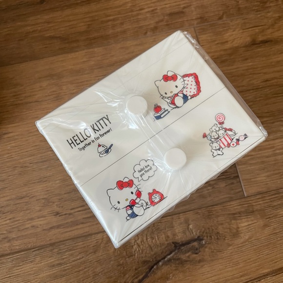 HELLO KITTY-NWT White Small Jewelry Dresser - Picture 8 of 11